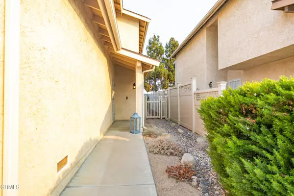 Ventura, CA 93004,10102 Carlyle ST