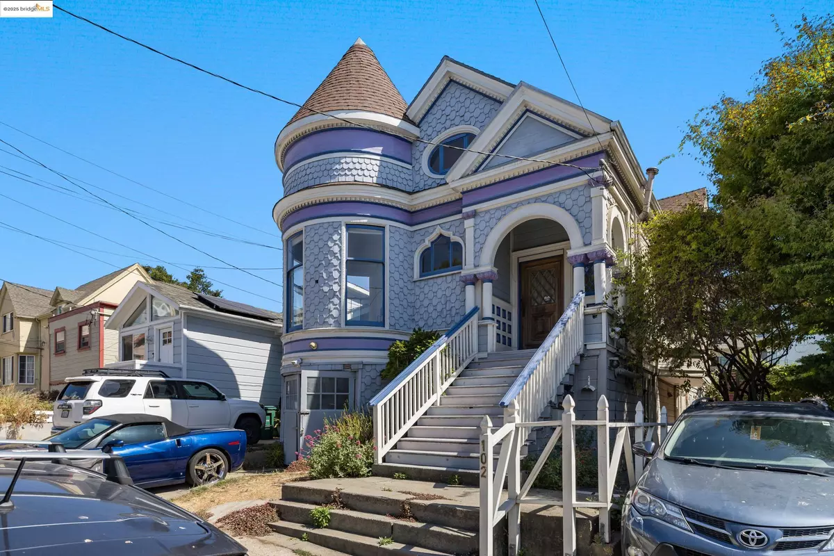 Oakland, CA 94612,102 Hamilton Pl
