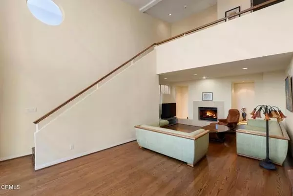 Los Angeles, CA 90069,8246 Woodshill TRL