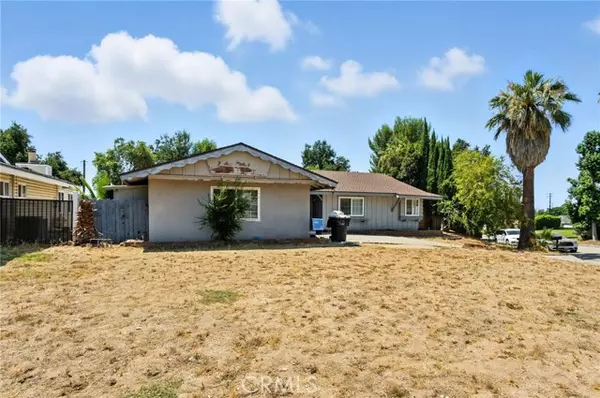 5681 Dumbarton AVE, San Bernardino, CA 92404