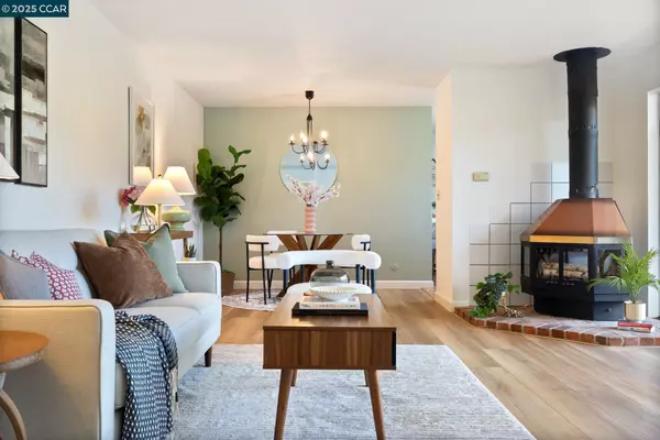 Oakland, CA 94610,10 Moss Ave 34