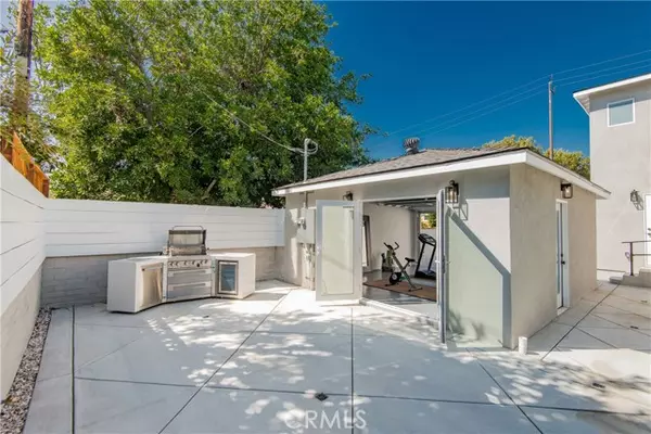 Burbank, CA 91506,340 N Mariposa ST