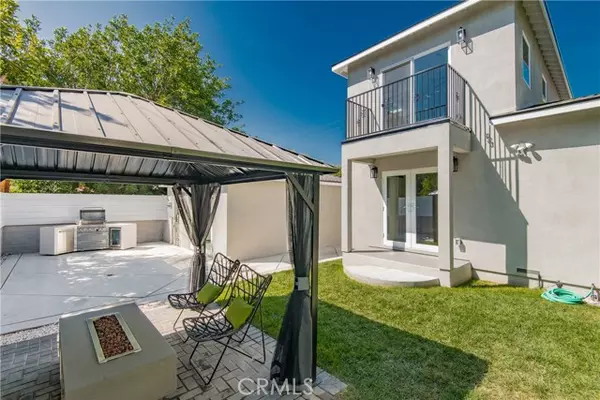 Burbank, CA 91506,340 N Mariposa ST