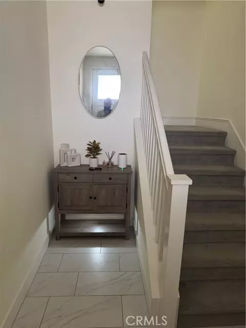 Santa Ana, CA 92703,526 W Tribella CT