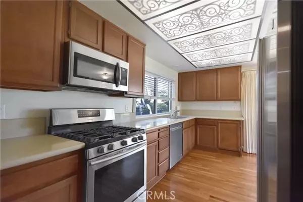 Irvine, CA 92612,16 Lago Norte