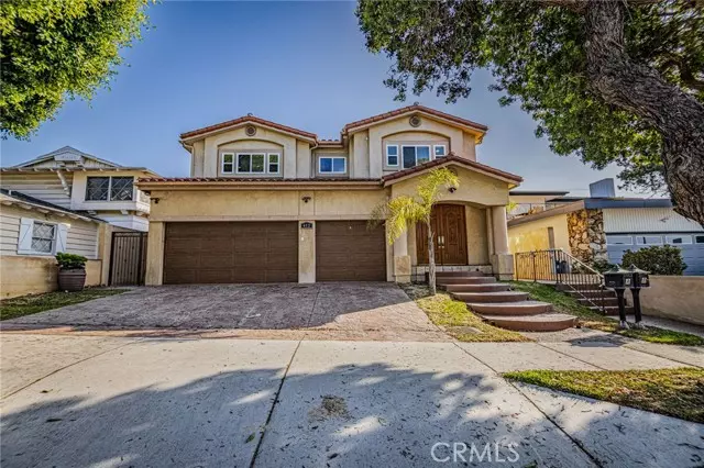 Redondo Beach, CA 90277,412 Avenue F A