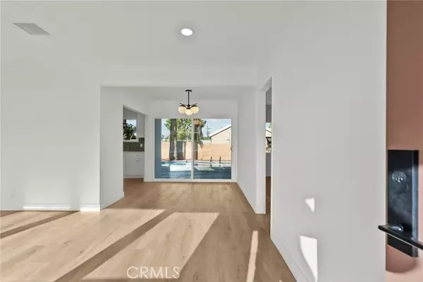 North Hollywood, CA 91605,7814 Ben AVE