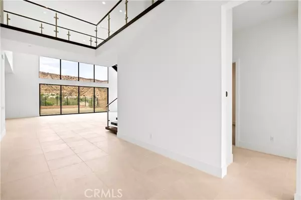 Porter Ranch, CA 91326,11914 N CHURCHILL WAY
