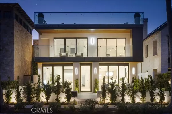 303 Goldenrod AVE, Corona Del Mar, CA 92625