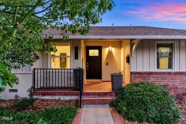 7917 Ostrom AVE, Van Nuys, CA 91406