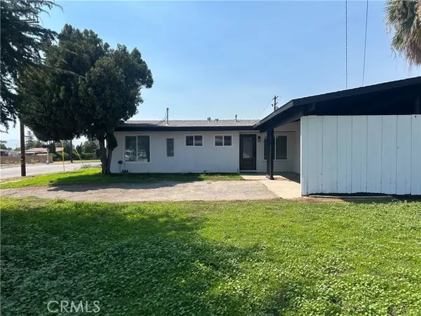Rialto, CA 92376,657 E King ST