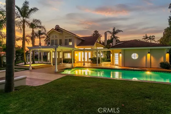 19 Harbor Pointe, Corona Del Mar, CA 92625
