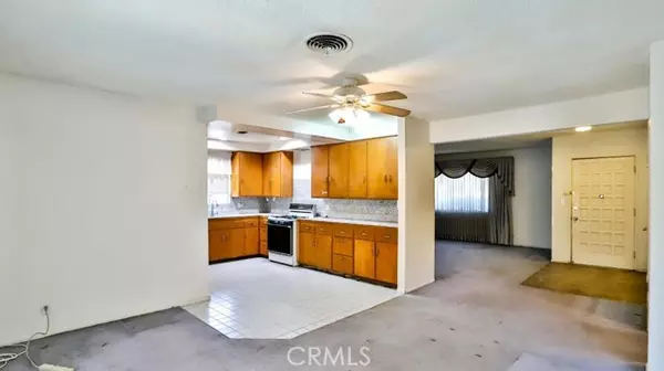 Fullerton, CA 92833,830 Delphine PL