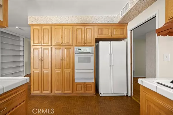 Northridge, CA 91324,18638 Calahan ST