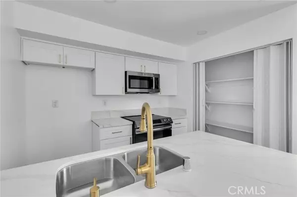 Highland, CA 92346,3531 Rainbow LN