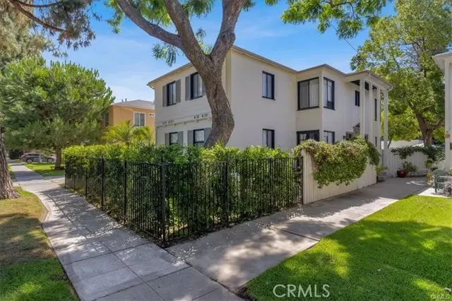 4130 West Toluca Lake Ave, Burbank, CA 91505
