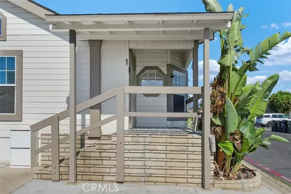Anaheim, CA 92807,5815 E La Palma AVE 74