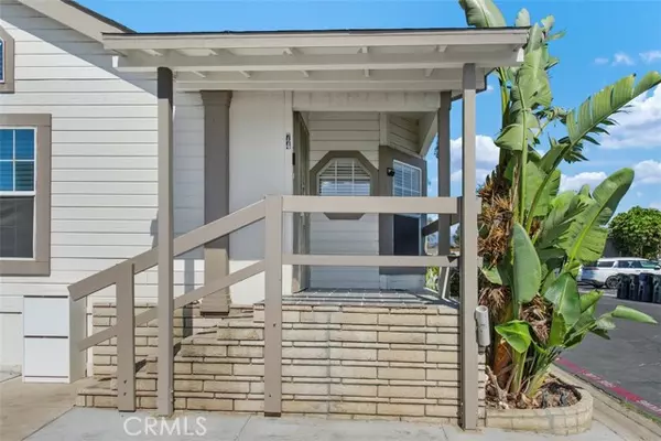 Anaheim, CA 92807,5815 E La Palma AVE 74