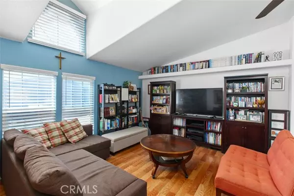 Anaheim, CA 92807,5815 E La Palma AVE 74