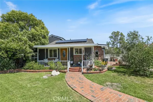2642 Westminster PL, Costa Mesa, CA 92627