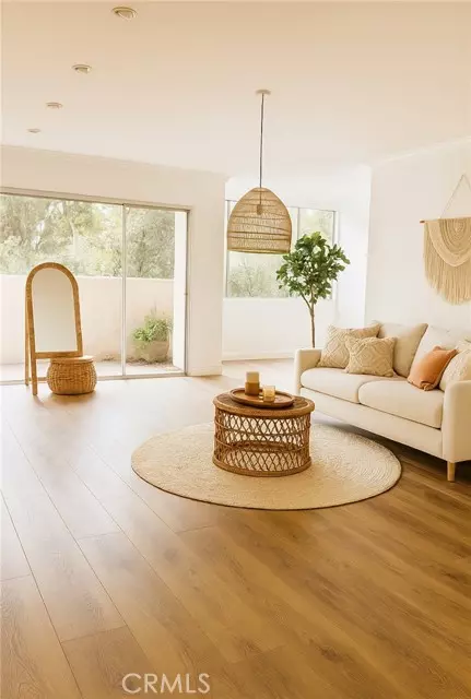 Sherman Oaks, CA 91423,4487 Colbath AVE 101