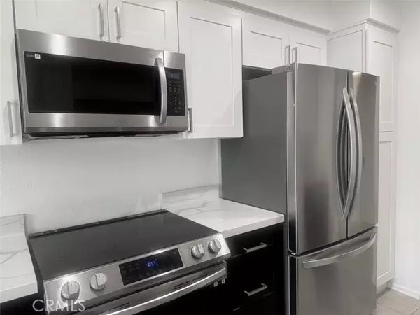 Sherman Oaks, CA 91423,4487 Colbath AVE 101