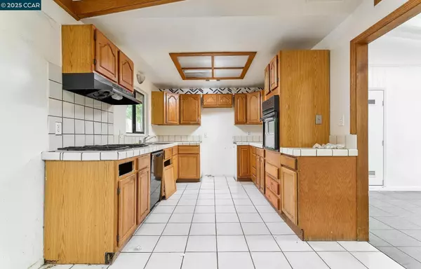 North High, CA 95660,6511 Brock Dr