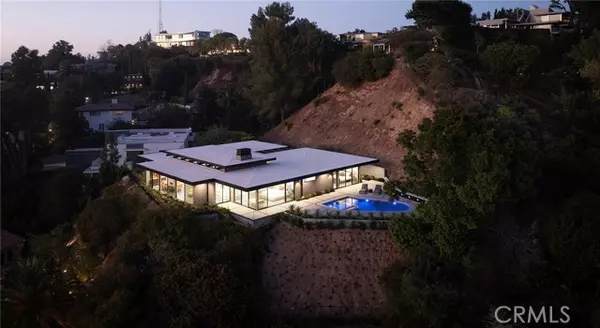 Beverly Hills, CA 90210,9015 Alto Cedro DR