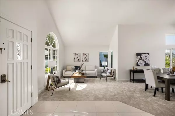 Anaheim Hills, CA 92807,580 S Londerry Ln