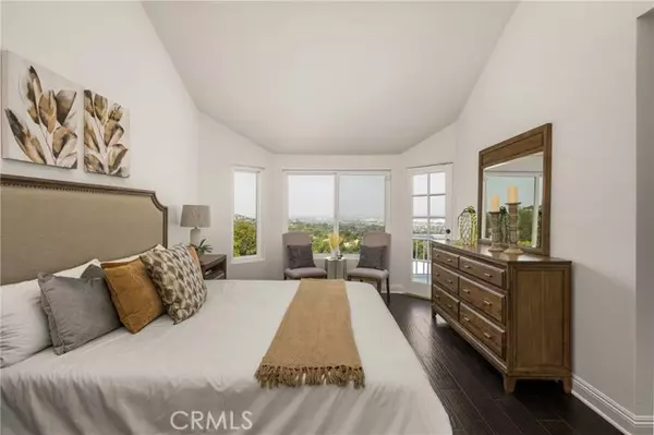 Anaheim Hills, CA 92807,580 S Londerry Ln