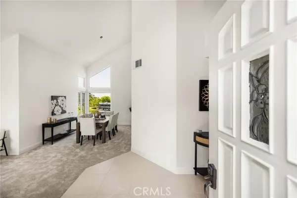 Anaheim Hills, CA 92807,580 S Londerry Ln