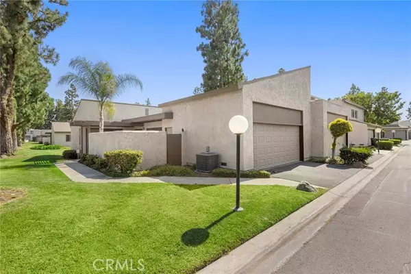 Anaheim, CA 92806,3010 E Via Siena