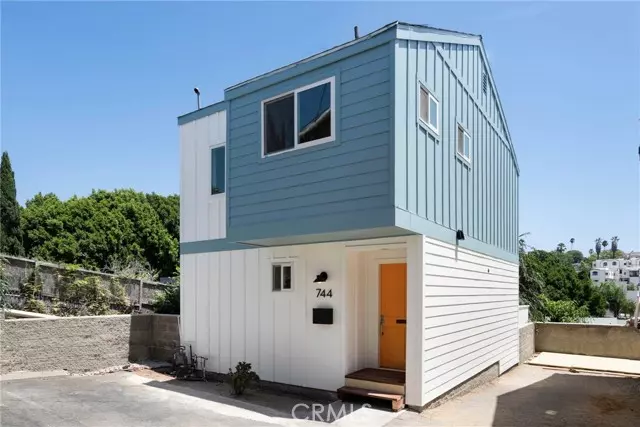 744 N Dillon ST, Los Angeles, CA 90026