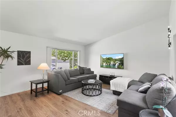 Huntington Beach, CA 92646,8777 Tulare DR 409B