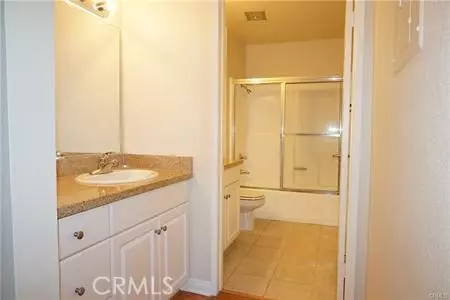 Woodland Hills, CA 91367,21400 Burbank BLD 112
