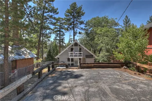 Big Bear Lake, CA 92315,572 Waynoka LN