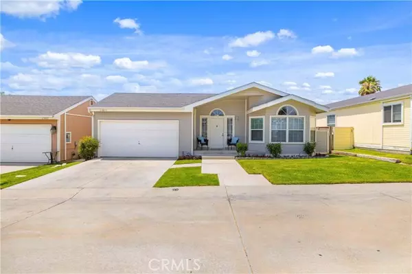 27823 Sunrise Ln, Canyon Country, CA 91351-5816