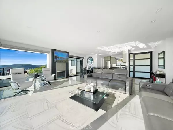 Laguna Beach, CA 92651,1380 Skyline DR