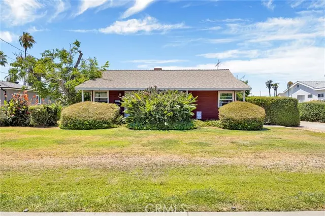 7625 Bellaire AVE, North Hollywood, CA 91605
