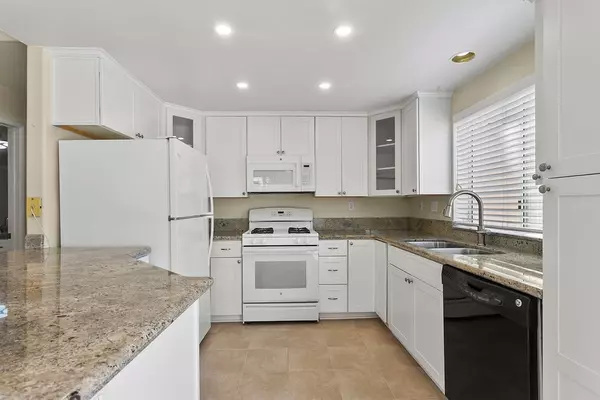 Laguna Niguel, CA 92677,89 Fleurance ST
