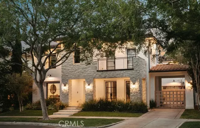 Newport Beach, CA 92660,10 Seabluff
