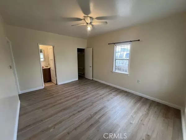 Los Angeles, CA 90047,1422 1/2 W 84th PL