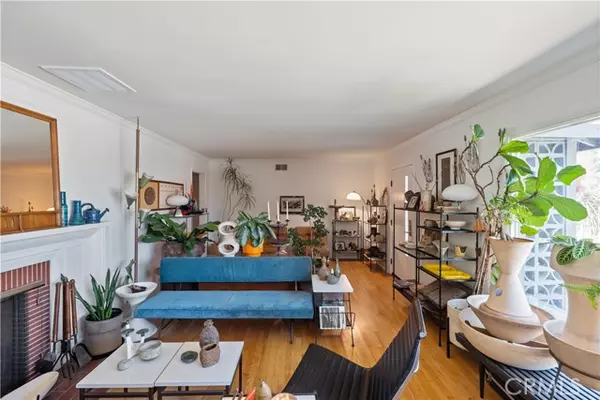 Redlands, CA 92373,1105 W Highland AVE