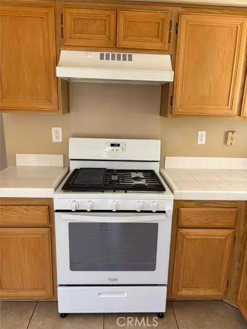 Corona, CA 92882,3140 Rowena DR