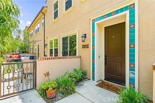 Lake Forest, CA 92610,209 El Paseo