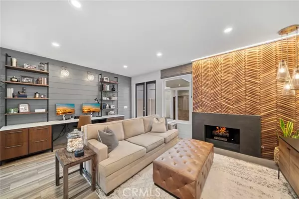 Huntington Beach, CA 92648,310 18th ST