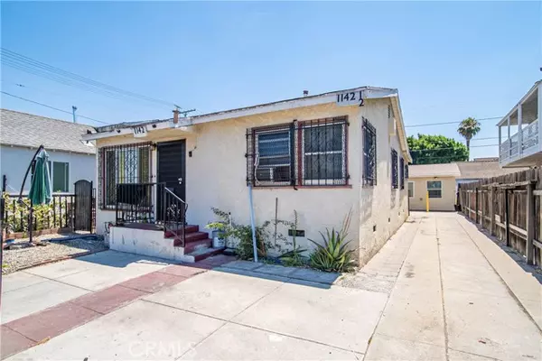 Los Angeles, CA 90002,1142 E Century BLD