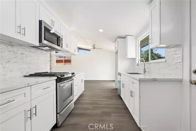 Anaheim, CA 92804,930 S Emerald ST