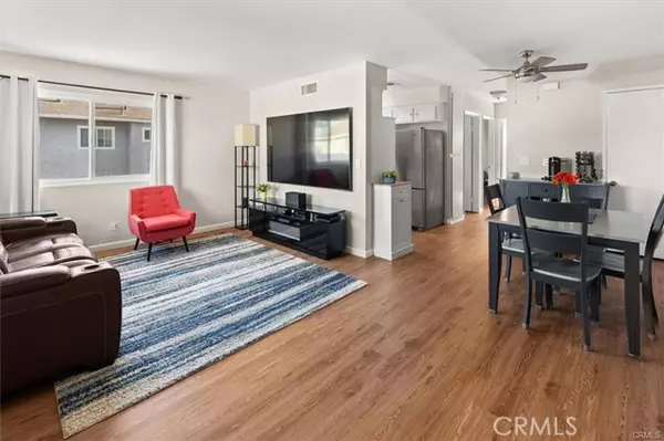 Saugus, CA 91350,20707 Dot ST