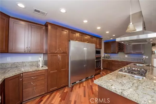 Fontana, CA 92335,9378 Palmetto AVE